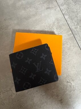 Louis Vuitton Black Monogram Eclipse Bi-Fold Card Holder